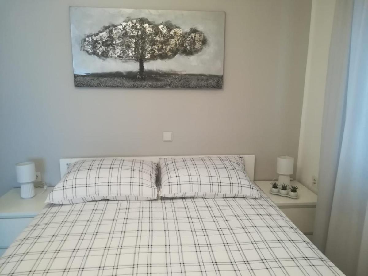 Apartmani Hermes Ядрия Екстериор снимка