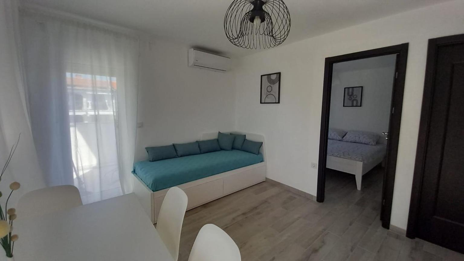 Apartmani Hermes Ядрия Екстериор снимка