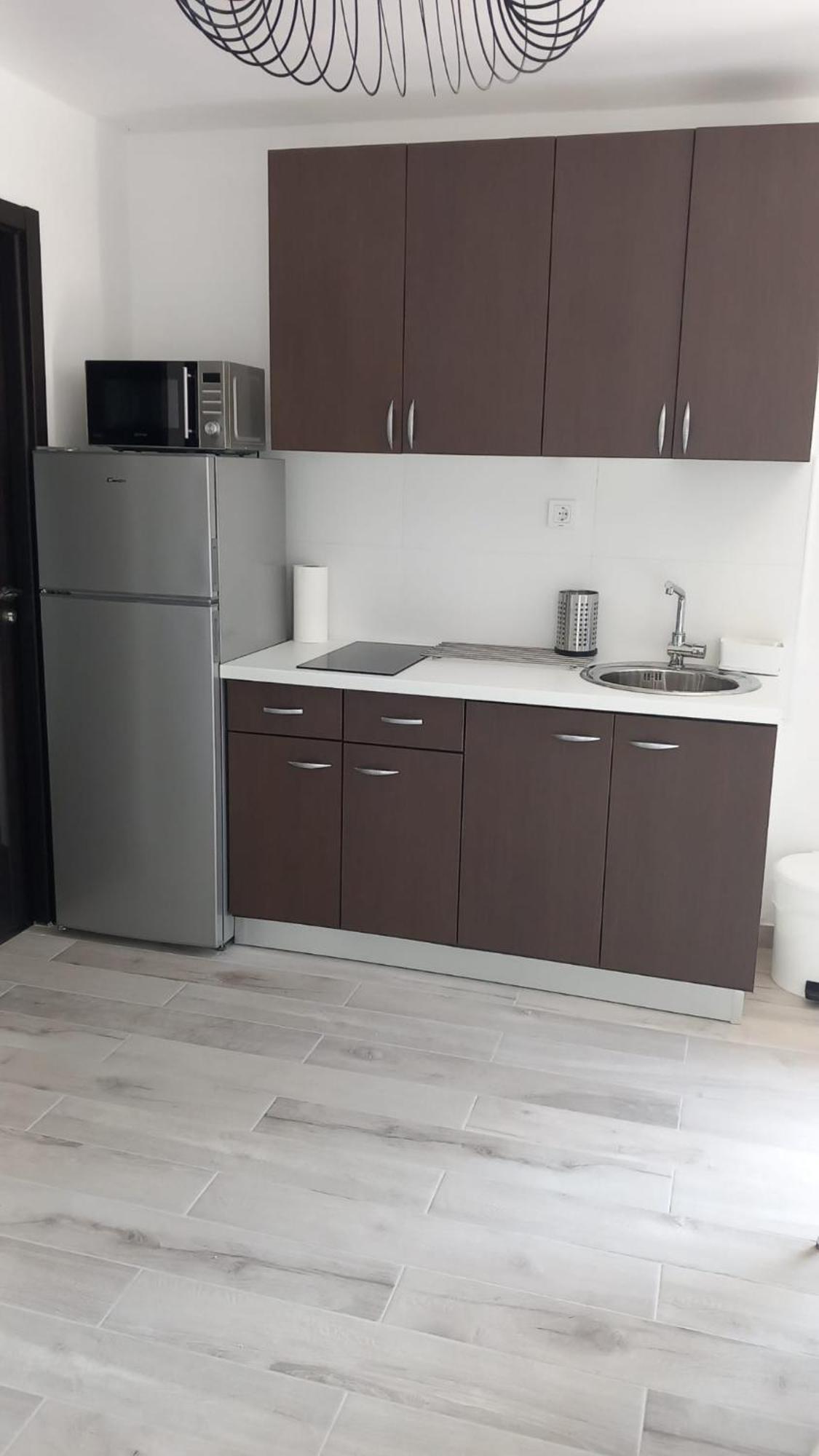 Apartmani Hermes Ядрия Екстериор снимка