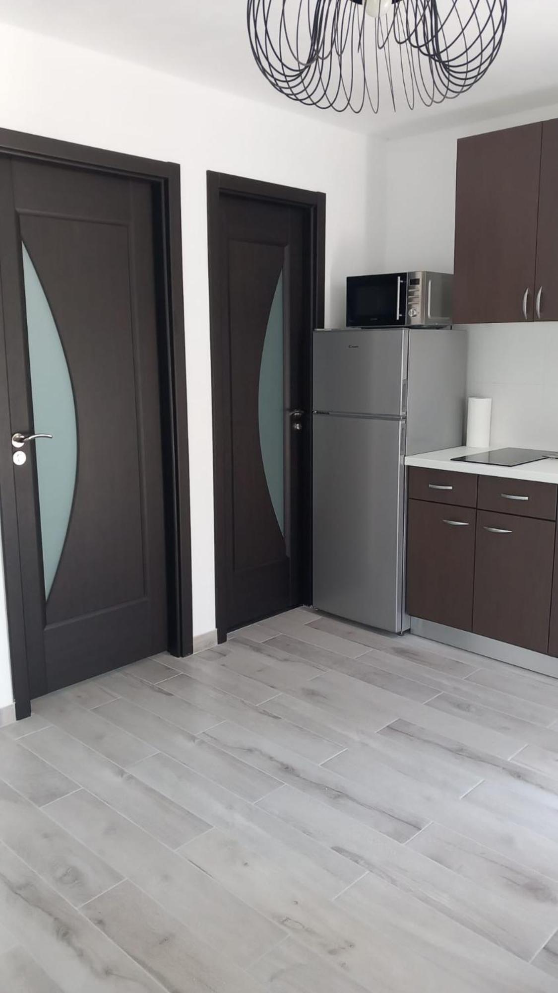 Apartmani Hermes Ядрия Екстериор снимка